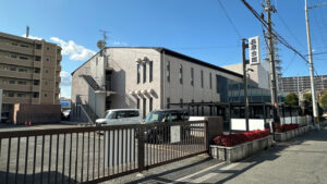 長吉出戸校　駐車場